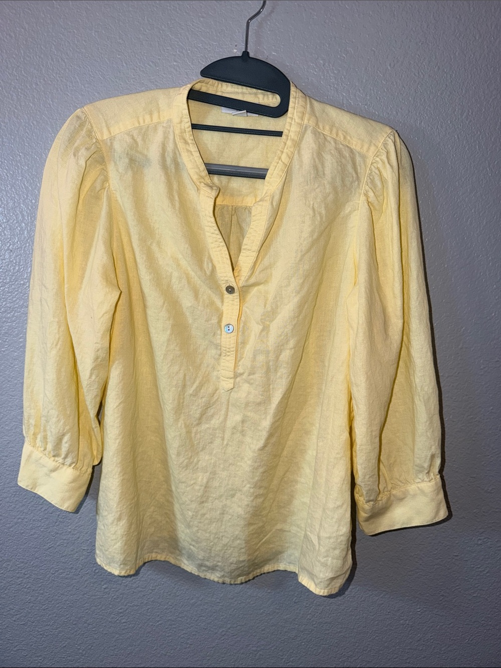 Women’s Lightweight Yellow Button-Detail Pullover Top